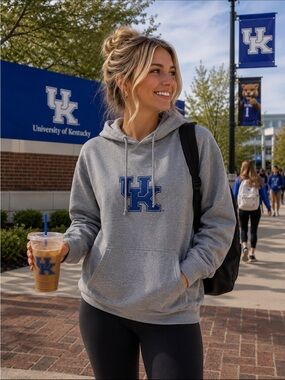 J. America University of Kentucky Gray Sweatshirt